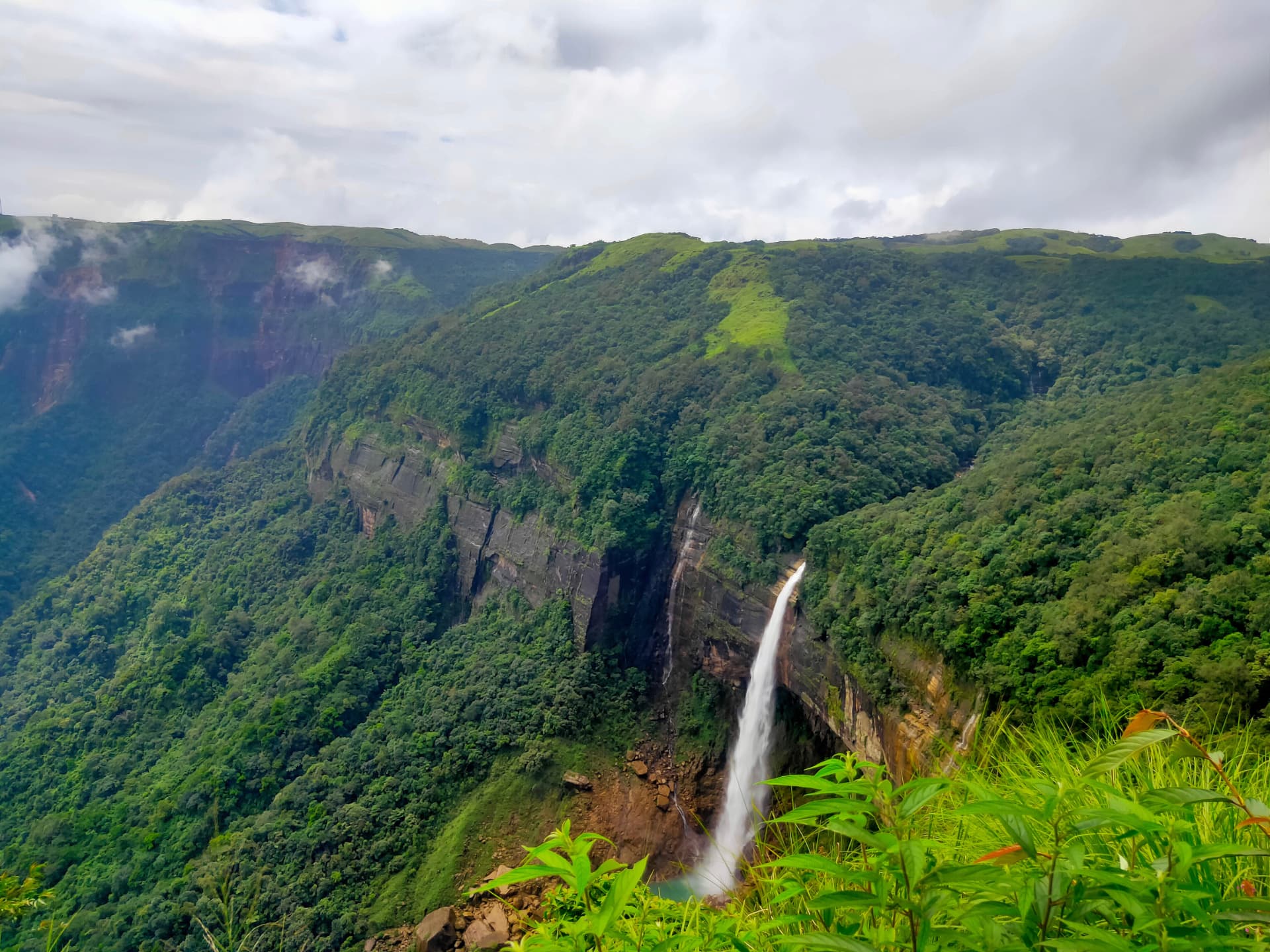 Nohkalikai Falls near Cherrapunjee seen from the cliff-top viewpoint